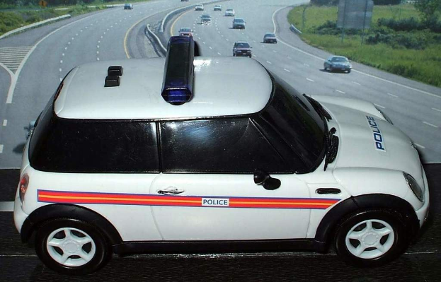POL-DO: Polizei beschlagnahmt Autos, schlägt Messerträger-Verbote vor - und setzt konsequent die Umsetzung des Konzepts 'Präsenzfokus' fort