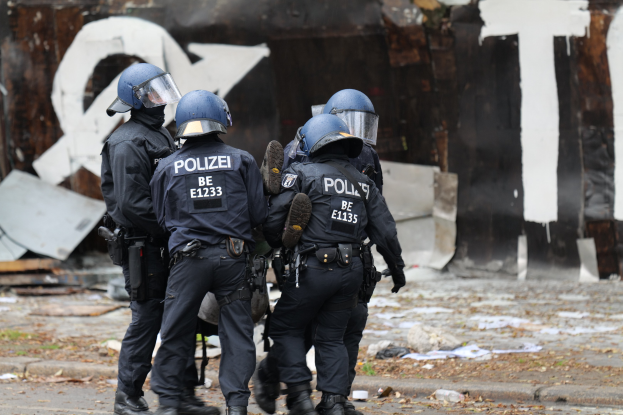 POL-ME: Hooliganangriffe auf Ordnungsamt-Mitarbeiter - 2507108