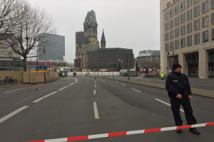 POL-BO: "Ich freue mich sehr auf die Polizeipräsidium Bochum!" - Dr. Carsten D"ubbers ist der neue Chef der Kripo - Ralf Gromann geht in den Ruhestand