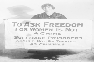 POL-MS: Fotoausstellung "Starke Frauen - Kulti Multi" verzaubert - noch bis zum 28. September in der Polizeipräsidium Münster zu sehen